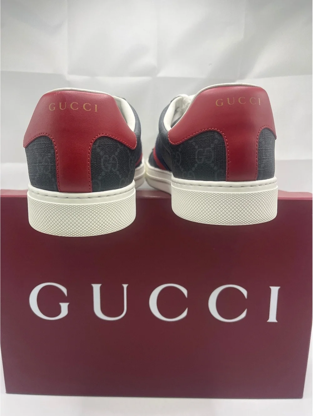Gucci Mens Monogram New Ace GG Supreme Low Top Sneakers size 10 US Men’s